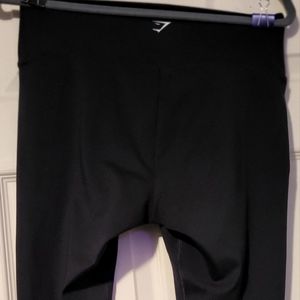 Brand new never worn gym shark capri leggings sz. Large